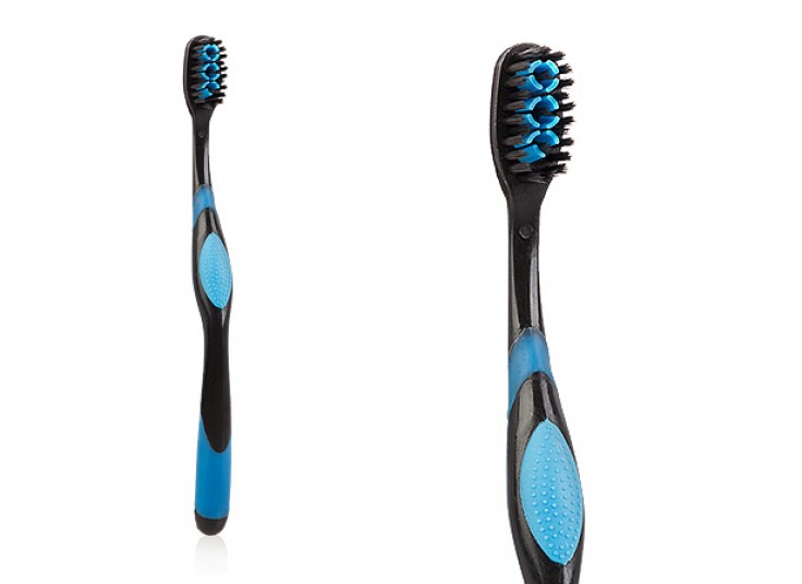 مسواک زغالی Self Reliance