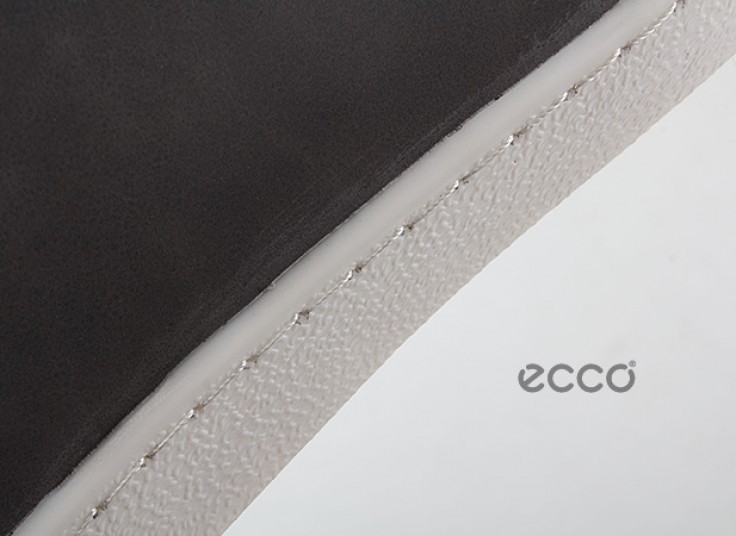 کفش اسنیکرز ecco