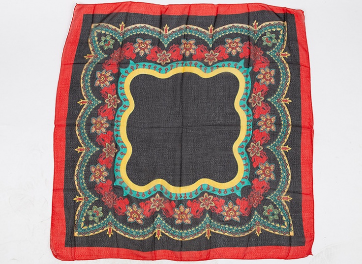 روسری نخی طرح دار زنانه