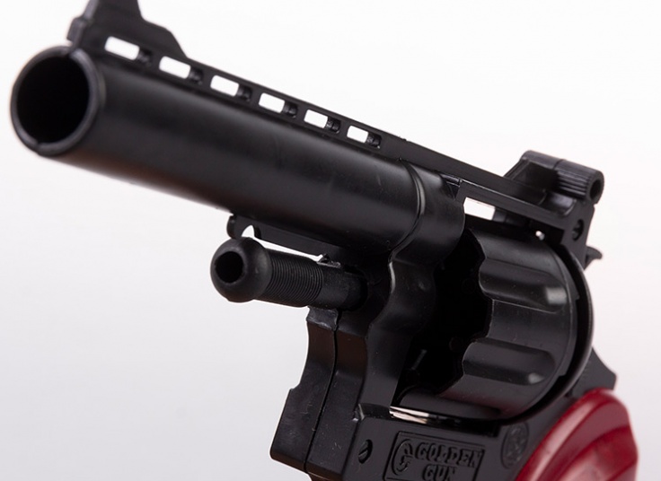 تفنگ اسباب بازی Golden Gun