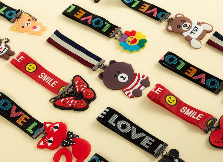 آویز سیلیکونی فانتزی