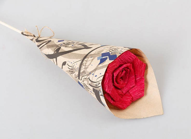 گل رز کاغذی