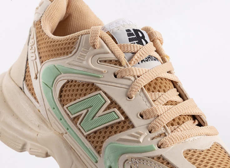 کتانی زنانه طرح New Balance