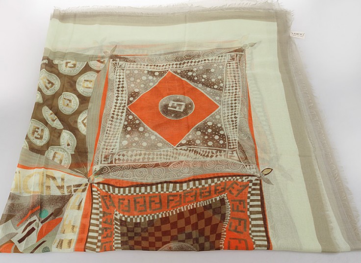 روسری ابریشم نخ طرح Fendi