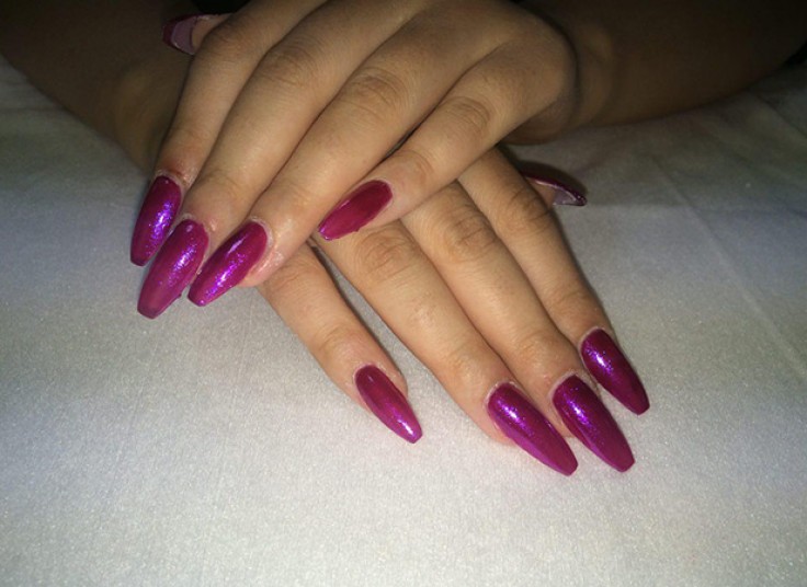 خدمات ناخن سالن زیبایی الی ناز