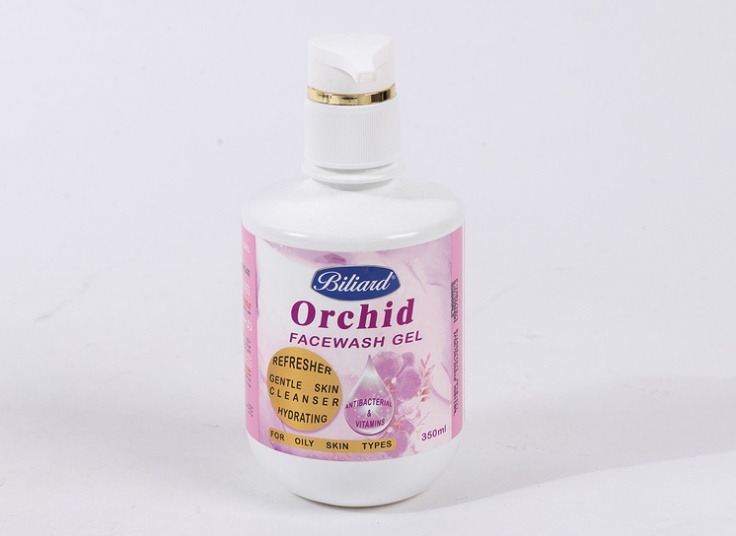 ژل شستشو صورت Billiard