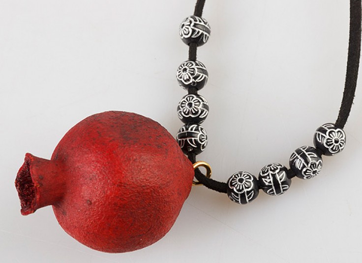 گردنبند انار طبیعی