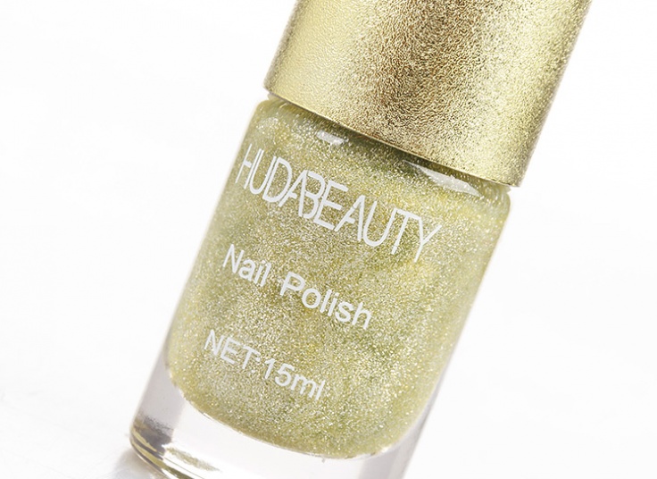 لاک ناخن Huda Beauty