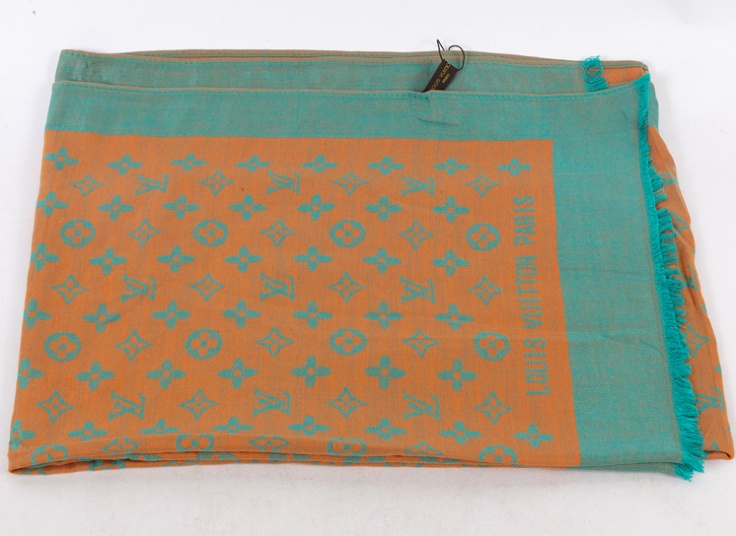 شال زنانه طرح LV