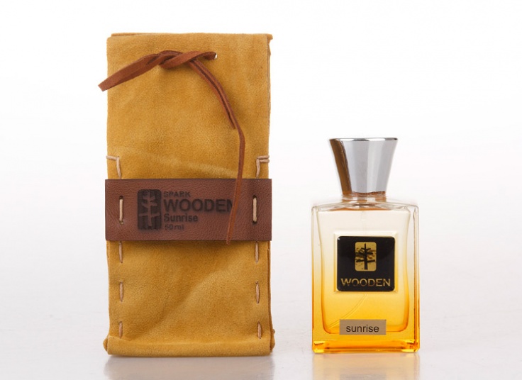 عطر و ادکلن کادویی WOODEN