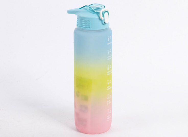 قمقمه نی‌دار سه‌رنگ