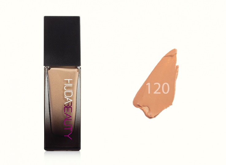 کرم پودر Huda Beauty