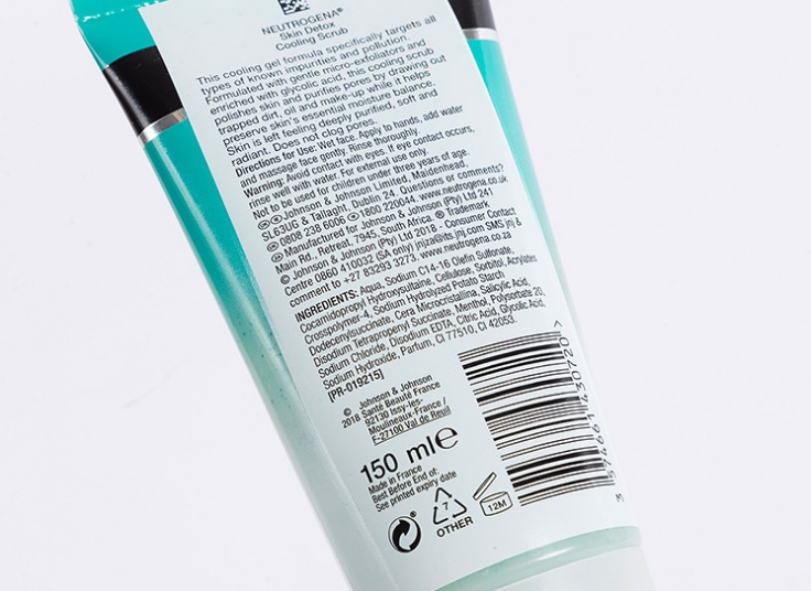 اسکراب صورت Neutrogena