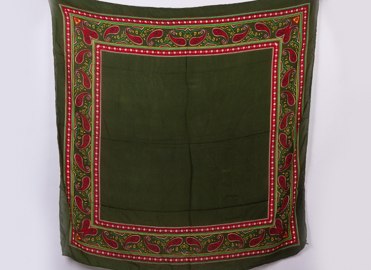 انواع روسری طرحدار زنانه