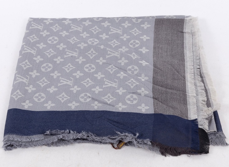 روسری قواره دار طرح LV