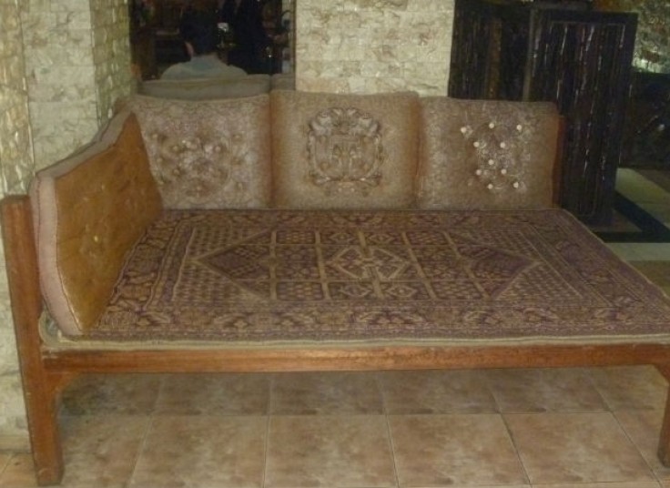 سفره خانه سیاه و سفید