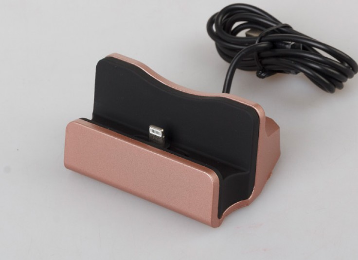 استند و شارژر موبایل رومیزی