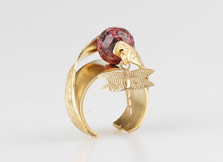 انگشتر ماه تولد