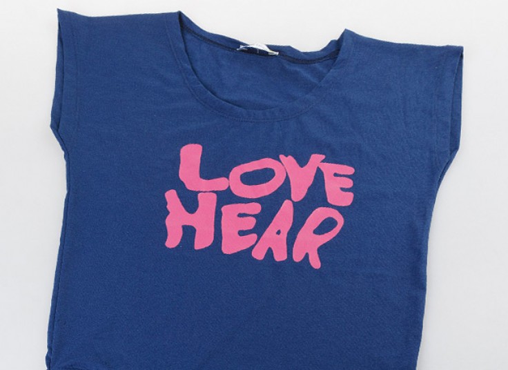 تیشرت زنانه LOVE HEAR