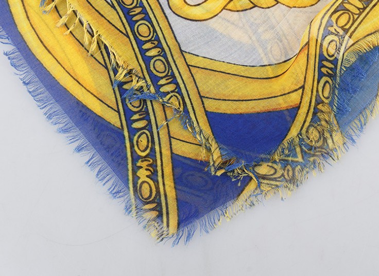 روسری نخی طرح Versace