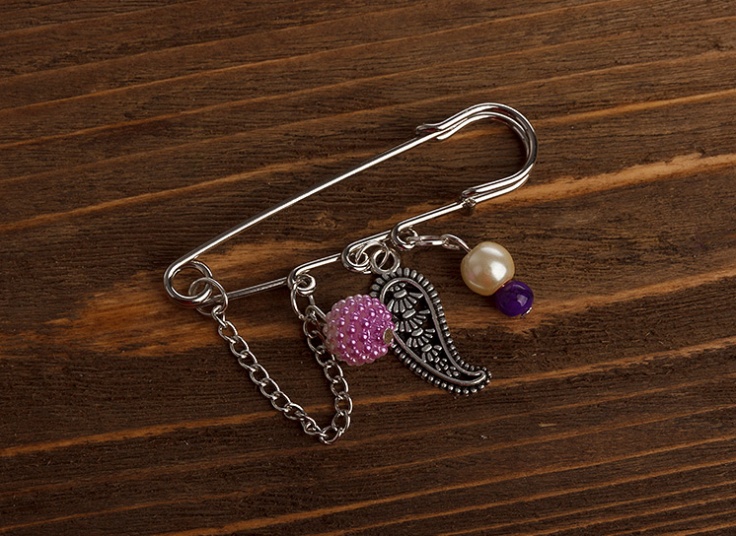 سنجاق سینه دست ساز