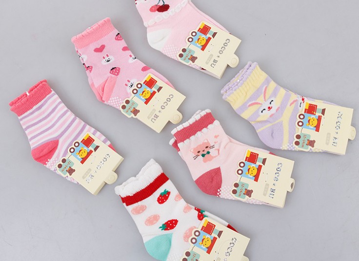 جوراب طرحدار بچگانه COCO BU