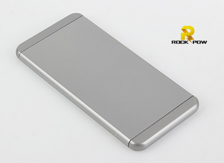 پاور بانک طرح آیفون ROCK POWER
