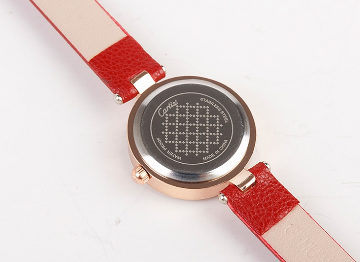 ساعت مچی نگین دار Cartisi