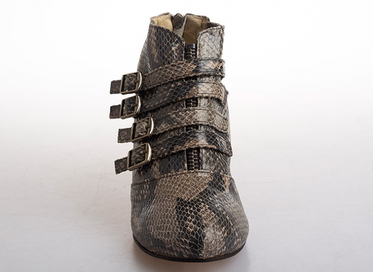 نیم بوت پاشنه دار زنانه COMPAGNA