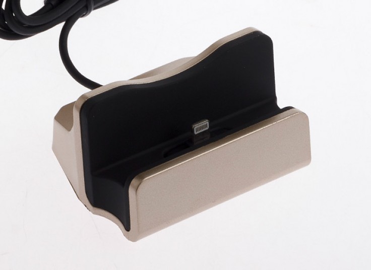 استند و شارژر موبایل رومیزی