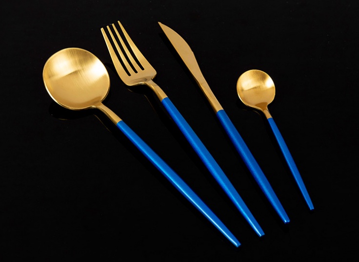 ست چهار پارچه قاشق چنگال طلایی