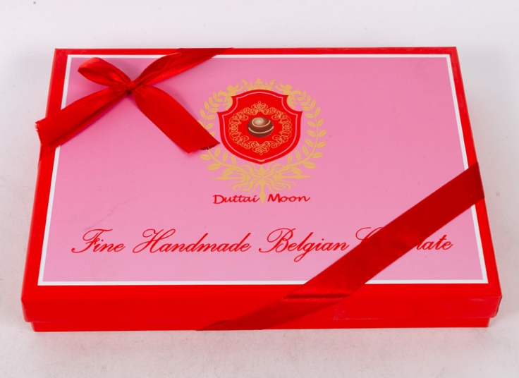 شکلات کادویی DUTTAI MOON