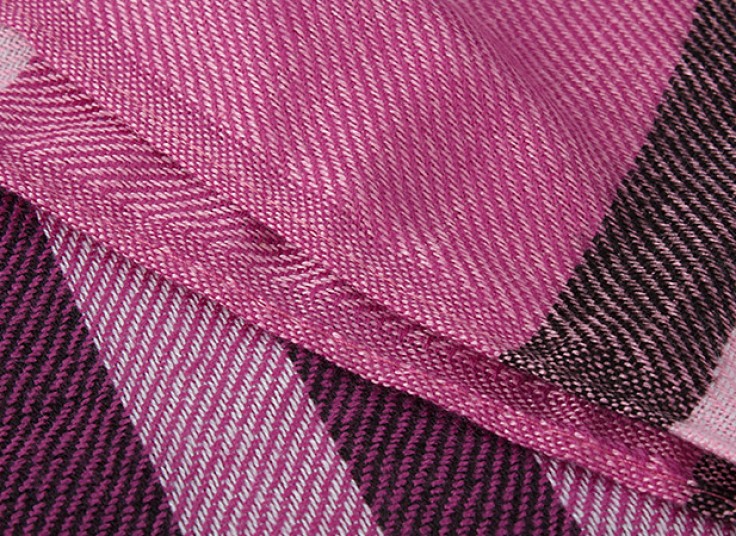 شال و روسری طرح Burberry