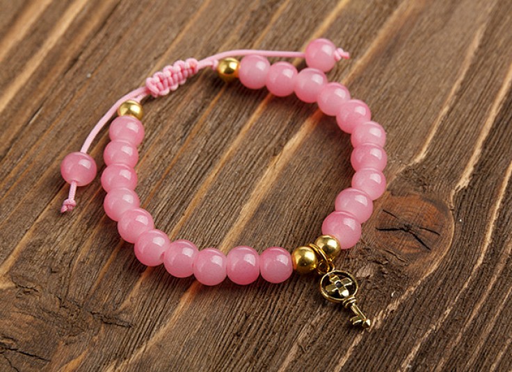 دستبند سنگی آویزدار