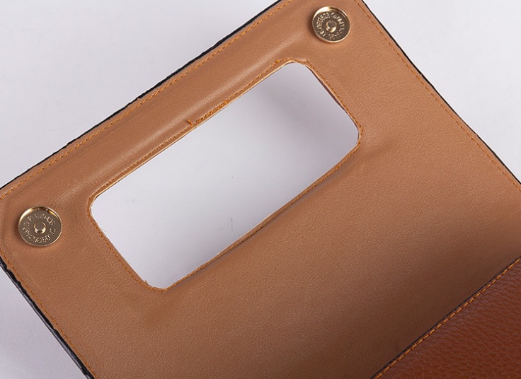 کیف دوشی زنانه MOSCHINO