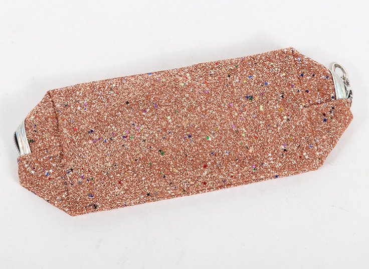 کیف لوازم آرایش اکلیلی