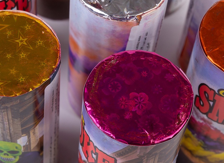 انواع وسایل آتش بازی و نورافشانی هوایی