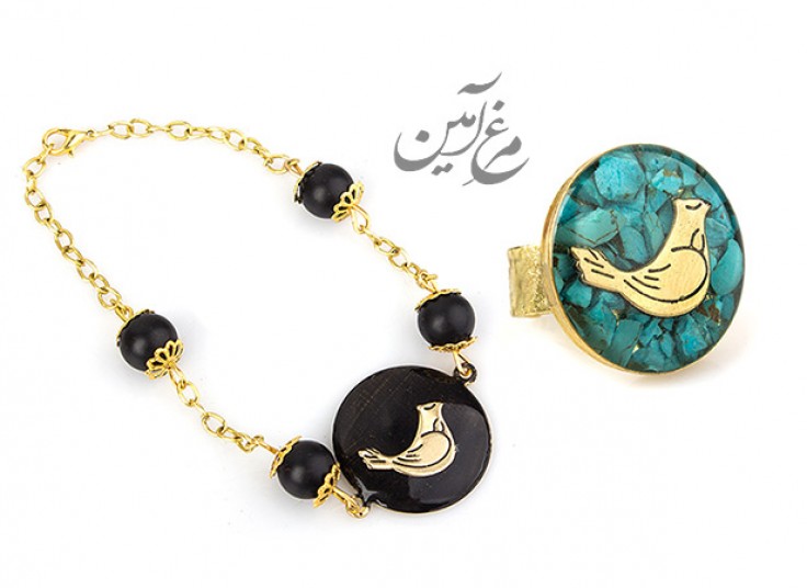 گردنبند و گوشواره مرغ آمین