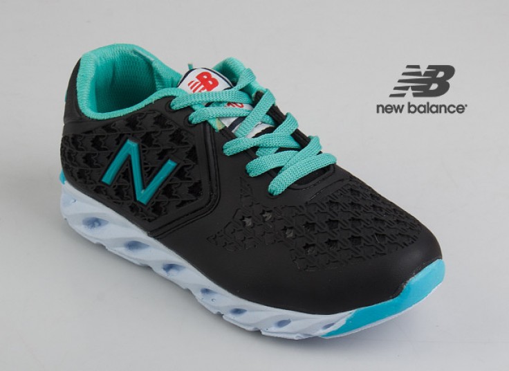 کفش ورزشی زنانه New Balance