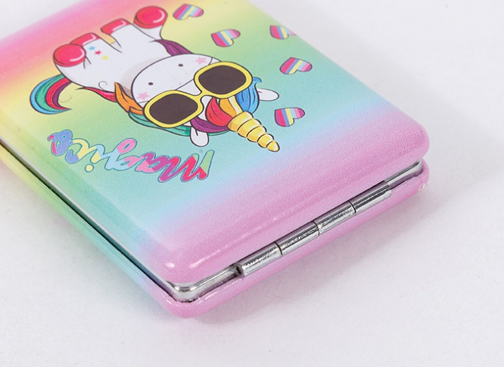 آینه آرایشی جیبی