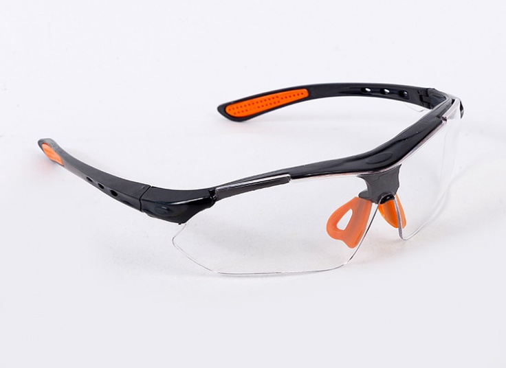 عینک اسپرت کوهنوردی و دوچرخه سواری