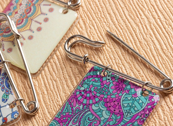 سنجاق سینه Square