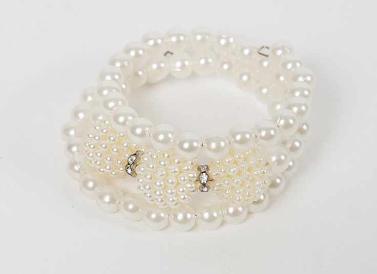 گیره مو و دستبند مرواریدی