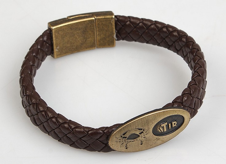 دستبند چرمی ماه تولد