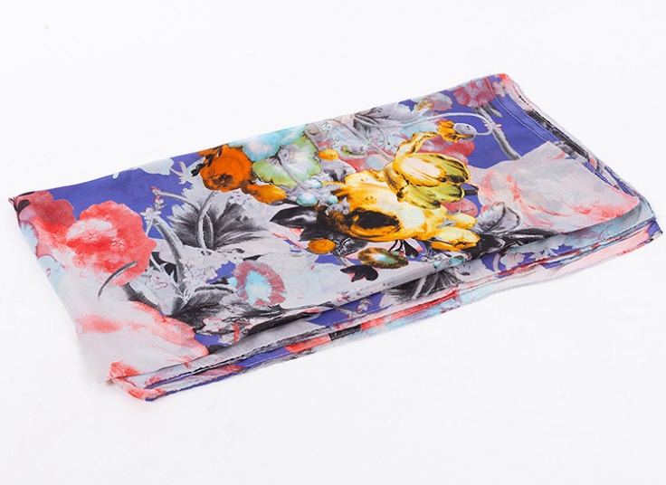 روسری چاپی طرح گل