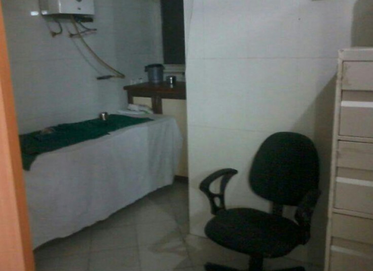 لاغری موضعی کلینیک آتنا