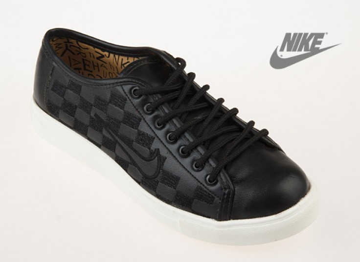 کفش اسنیکرز زنانه NIKE