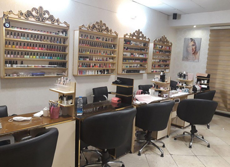 خدمات ناخن در سالن نینا