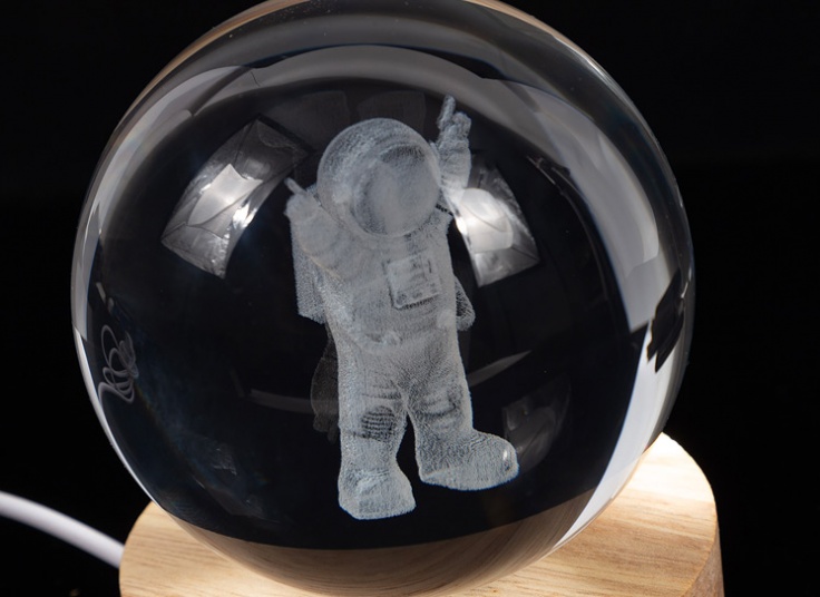 چراغ خواب مدل گوی کریستالی LED دار