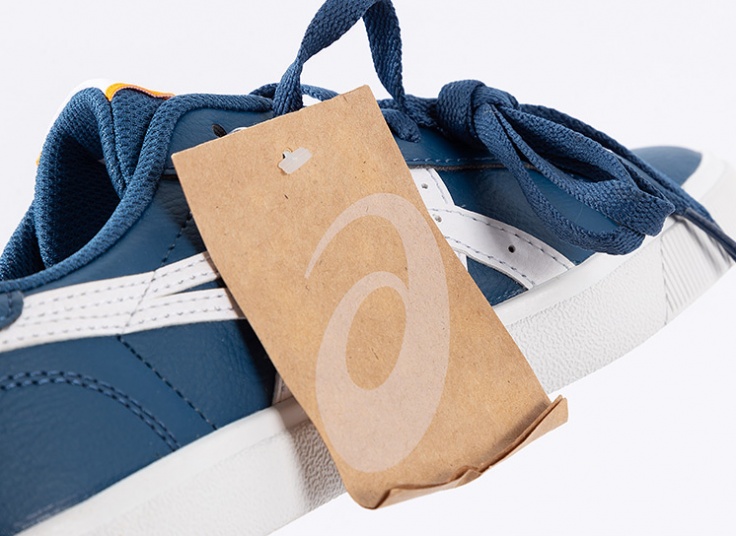 کتانی زنانه asics